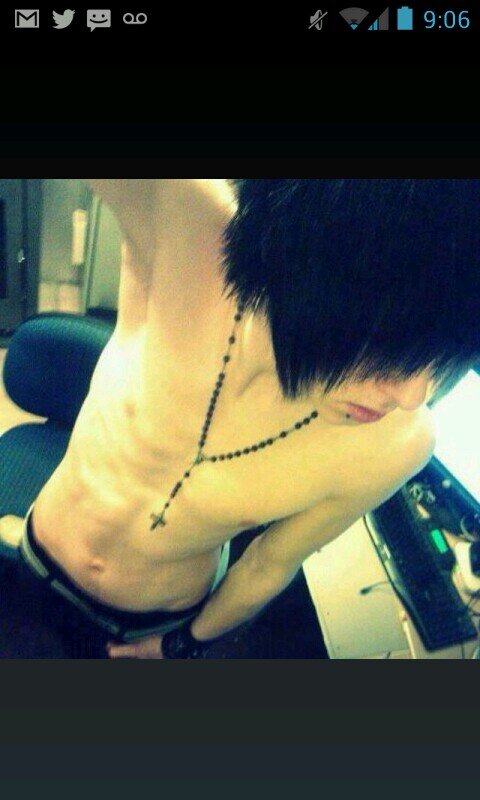 Jared|Gay|18| Taken by my baby Hayden!
