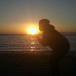 TraLara6's profile picture. Sapere Aude.