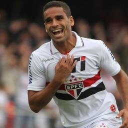 Sou o Lateral Direito mais talentoso que existe, sei fazer tudo, jogo em todas posições e sou amigo intimo do Ney Franco @ClubeFollowBack