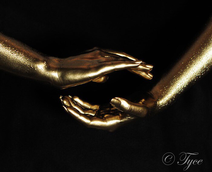 HeroicMustache's profile picture. 