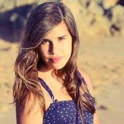 Hermana De Lucia Gil y Alba rico! Twitter Oficial.