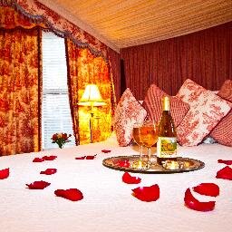 Our gorgeous rooms, each with their own theme and character, are enough to make Elk Forge your favorite getaway resort. Book your stay here! http://goo.gl/z4SG6