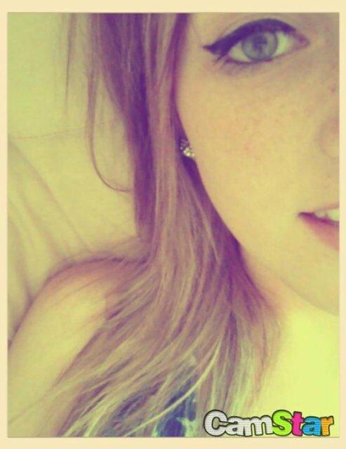 Followme& I'll follow back:)....
 19.04.13♥♥-love my baby!                                                          Greatness is what we on the brink of♫