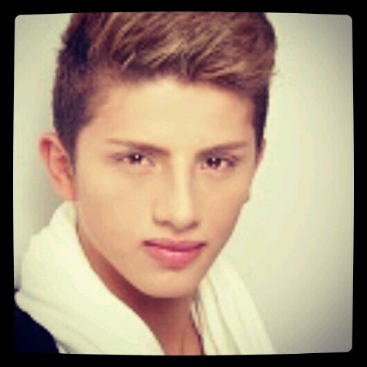 Actor en proceso, Enamorado De Dios, Agradeciéndole  Día a Día Por Llevarme En el Camino Que el Quiere Para Mi. AMO LA ACTUACION