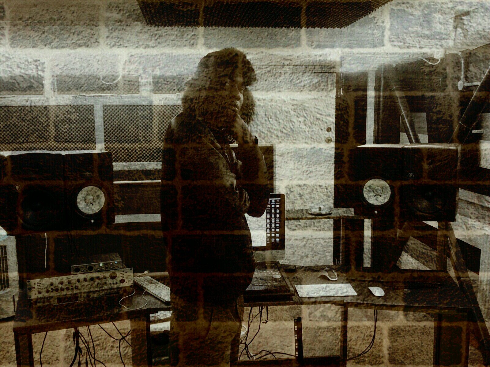 swizzle99's profile picture. EP dropping soon (Bookings call 07958519362 or tweet @LennisDynamiks   peace out.