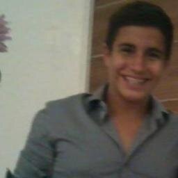 Nunca deixe que lhe digam que não vale a pena
acreditar nos sonhos que se têm ♪ 14 anos, Jiu Jiteiro, etc. k