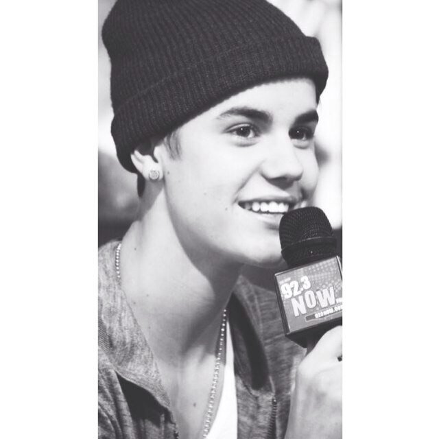5 beliebers running a non profit orginization for beliebers
