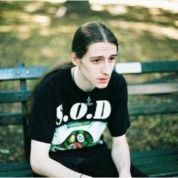 \m/