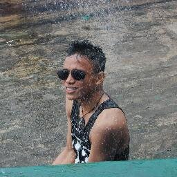 Hidup pnuh rahasia..  I'm simple boys and I'm  Not Superman.. ;)
