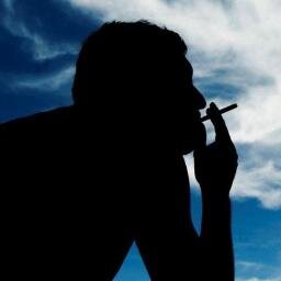 أذا أعتادَ الفَتي خوْضَ الَمنايا...فأهْوَنُ ما يَمُرّ بِه الوُحوُلُ