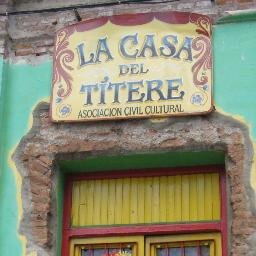 La casa mágica y el encanto de los títeres La Casa del Títere, ubicada en la calle Rioja al 800, de la ciudad de Córdoba.