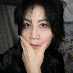 動画サイトの You Tubeに、suwazintamaのアカウント名で、カバー曲やオリジナル曲をアップロードしています。http://t.co/fkOhoz3oC7 良い作品を創ることだけが、今の私の一番の生き甲斐です。よろしかったら、suwazintamaで検索してみて下さい。
