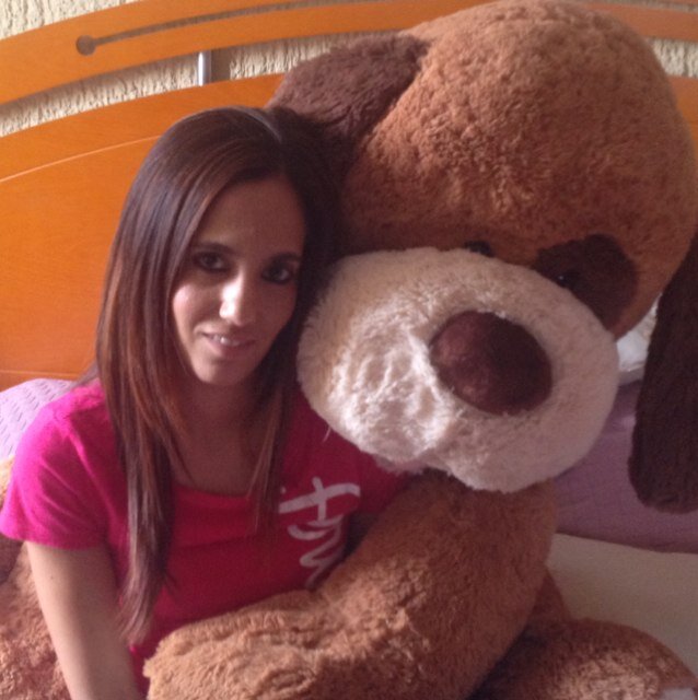 mony1706's profile picture. 