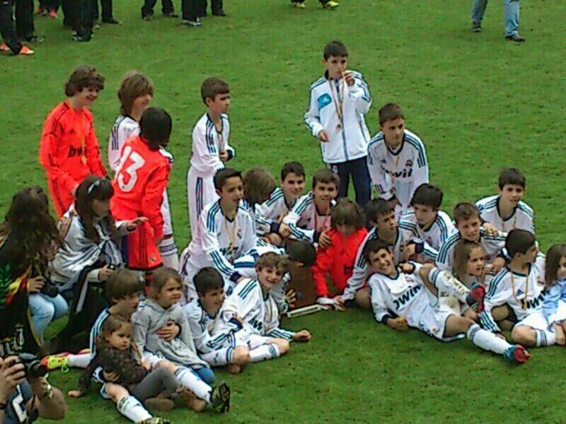 Cuenta Oficial del Real Madrid Alevin A 2013/2014 , nacidos en 2002