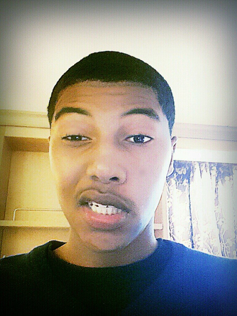 I'm just John! If you don't know Me then dont Judge Me! Just follow Me!! Junior #CHS #2K15     #Basketball #21 SG. 6'3      Mississippi Living