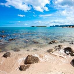 Feel the tropical breeze, experience the tropical tune and dance to the rhythm of the waves at Sea Dance Resort, Koh Samui, Thailand.