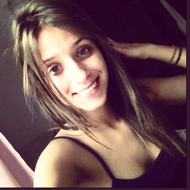 *Não é preciso mostrar beleza aos cegos e nem dizer verdade aos surdos, basta não mentir pra quem te escuta e nem decepcionar os olhos de quem te vê.*