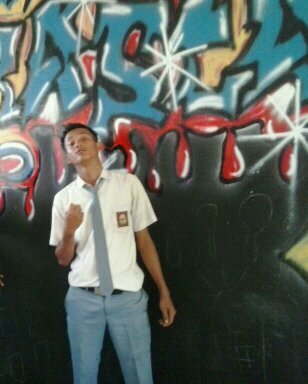 Jngnlah jd org sukses, jdlah org bsar mka org sukses akn mngkti..