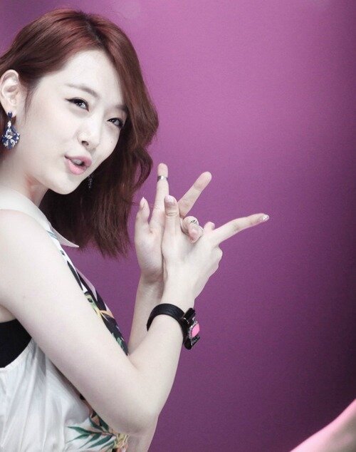 설리  • 의 시각 f(x) • Roleplayer from @IntelRPs • 저와 친구가합시다 ^^ • 94 lines •