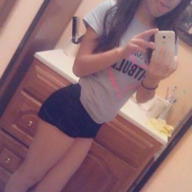 Heyyyy☞ ❦I follow back❦ ✰Avi is me✰ Single