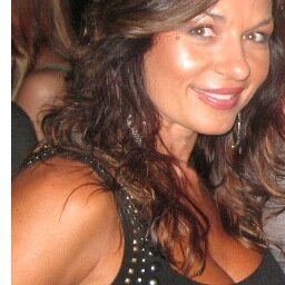 Scottsdale girl with Chi-town roots & heart...career in Higher Ed Enterprise Software Platforms in the West. In search of art imitating life, or vice versa ;-)