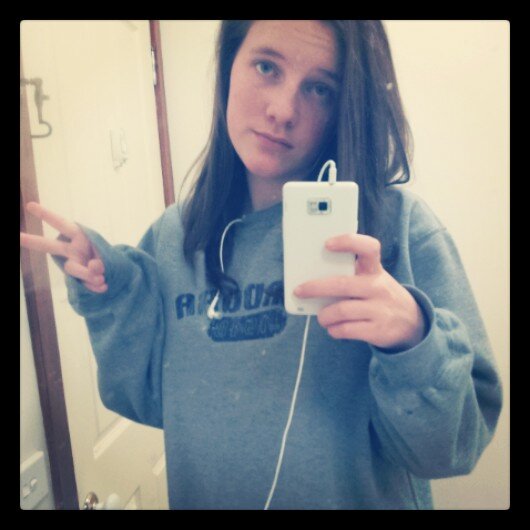follow me and I will follow back I love yous all