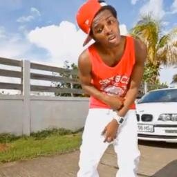 Fanatik mwen fe bri Jezzy rap la nan tchitchimann