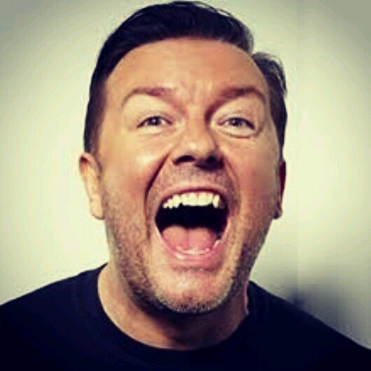 I tweet news and post photos related to Ricky Gervais. Tweet me your news with the hashtag #RickyGervaisNews and I will retweet it.
