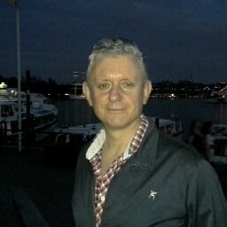 Freelance Quali Researcher & Strategic planner - loves to teach aspiring qualies how to become the 'X' factor.
