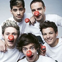two girls trying to get @onedirection to notice our godforsaken country