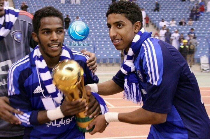 alzzyz878's profile picture. 