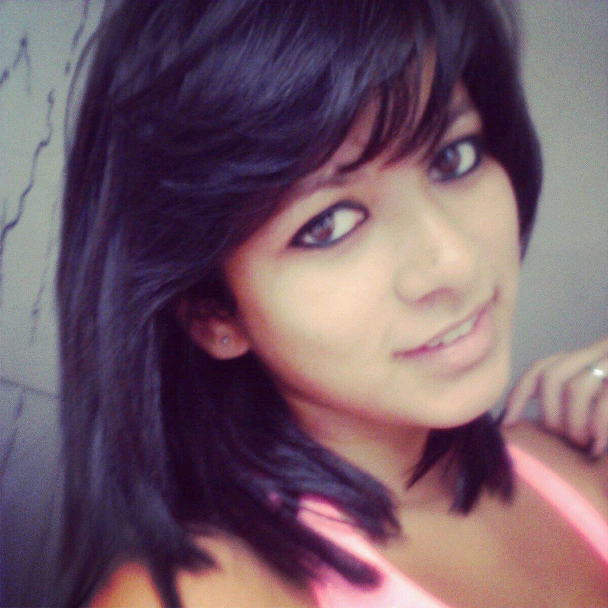 → Euu queroo.
Euu PossO.
Euu coonsiigO ←
●๋• Siimplees αssiim ~
Twittando até o fim! ;p