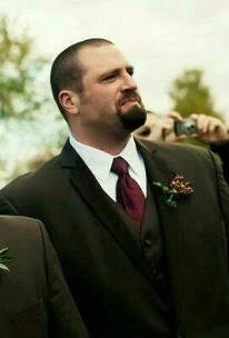 Hunter of Men and Beast. Father. Husband. Son of the One & Only Christ God. Exotic animal breeder, MMA practicioner & rabid adrenaline junkie.