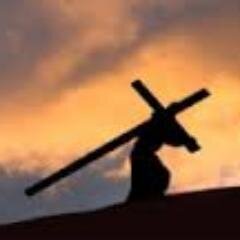 mi ser un hombre de humildad donde la dignidad es mi camino, mis ojos la fortaleza, mi alma la realidad de un sendero  imperialista donde la soberanía es libre