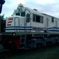 masinis kereta api lodaya