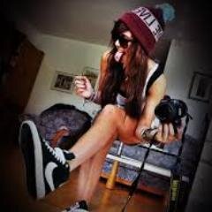 I still don't know what to write here !! Just follow me and i'll follow back ;))