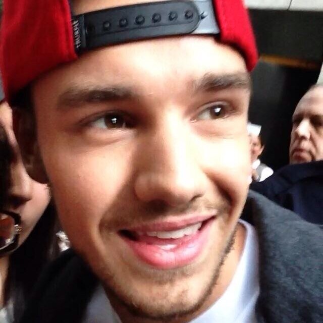 FOLLOW @merellovesyou THANKU LY BYE