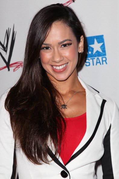 18, Girl. I am an AJ LEE biggest fan. You can be my bff. Never try to hurt my ego or you will suffer. I am currently SINGLE. You might understood what it meant.