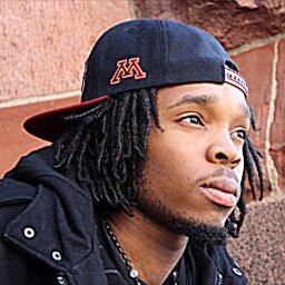 Trying my best to be my best #SoPhenomnl Music is life ✊🏾 Passion is blood 🙏🏾💯 https://t.co/qZD9fa0yrM | Contact : Phenominalbeats@gmail.com