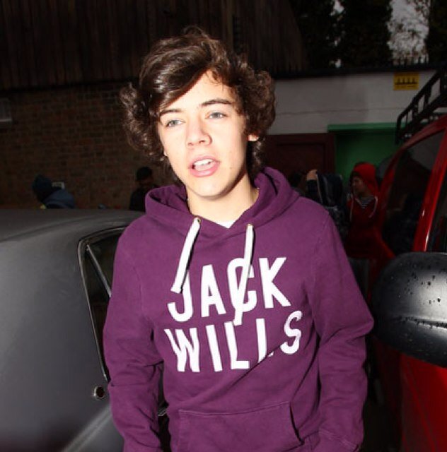 Never give up on your dreams and dont let anyone stop you from following them :)