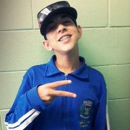 ooi rs (: , eu sou o Vinicius , gosto de mulher , amo minha mãe 3
pergunta  no ask ,adc eu no face
http://t.co/xdmlkkXui7
https://t.co/6qv0J3IzTM