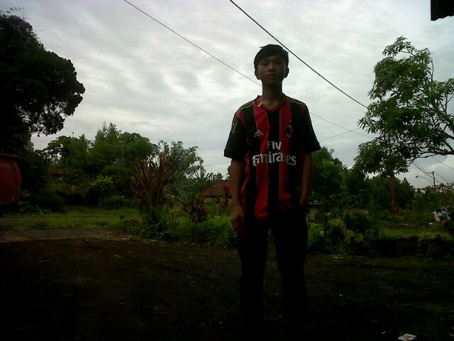 Bukan sekedar fanatisme atau sebuan lifestyle,tapi sebuah loyalitas tanpa batas inilah MILANISTI.. [F̲̅O̲̅R̲̅Z̲̅A̲̅M̲̅I̲̅L̲̅A̲̅N̲̅]. (|||+)'1899