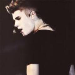 não cabe aqui é muito orgulho para um fandom só.             follow- @attckidrauhl