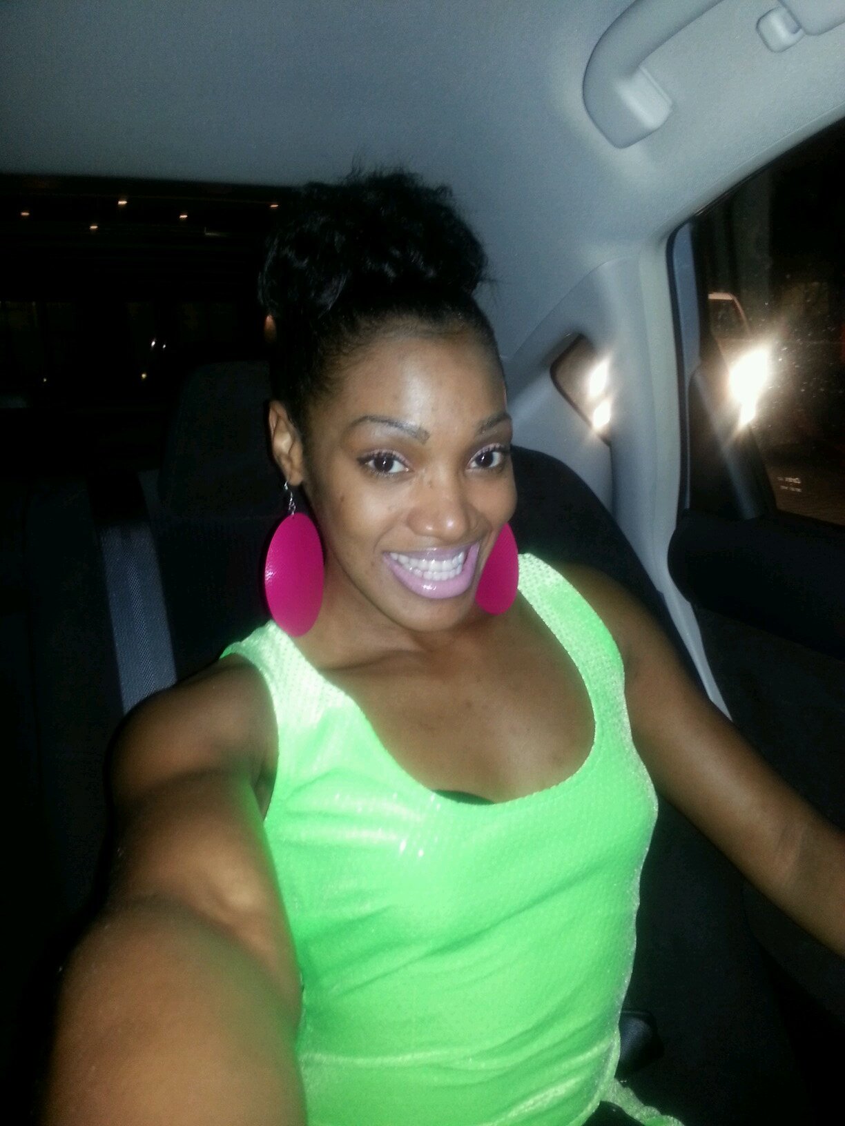 #FVSUAlumni, Soft Spoken, #WhiteGirlTrappedInsideABlackgirl'sBody..... A Nice PetiteFemale BUT DON'T CROSS ME!!!