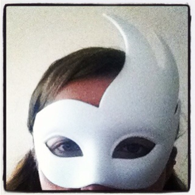 Soy la reina de mi casa. I'm the queen of my house.