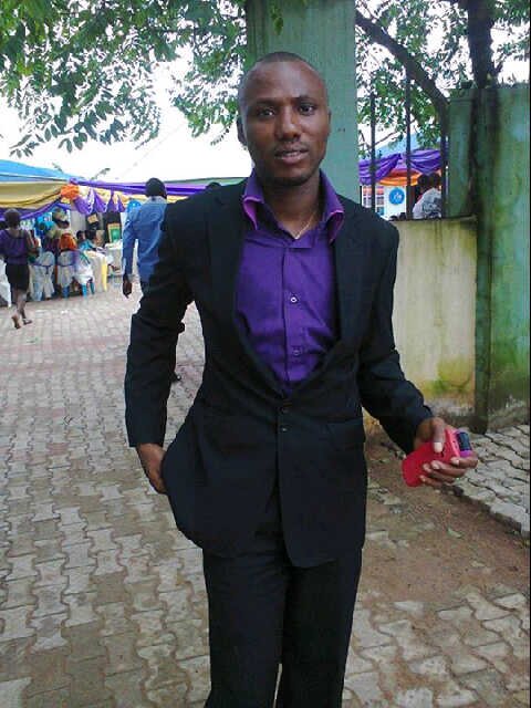 Am_a_loveable_person_dat_like_meking_gud_friends_dat_wil_creat_positive_impact_in_my_Lyf.