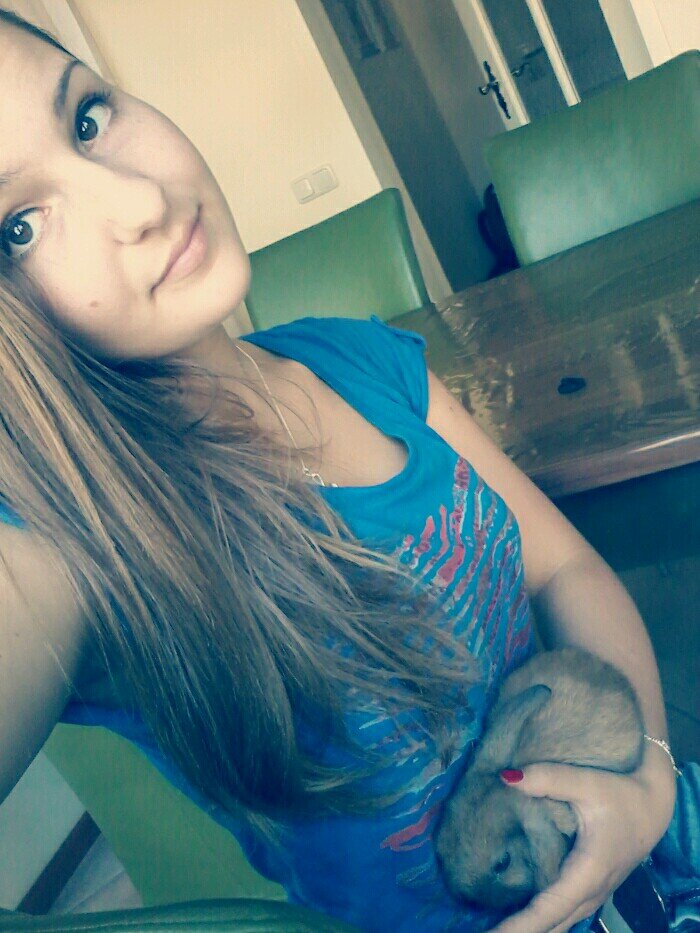 Lovatic ♥ ~ Love for @ddlovato she's my hero ~ Singer/songwriter ~ guitar ♥ ~ I want my music to do the explaining.
