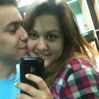 Acredite, corra atrás, a única coisa que existe entre você e o seu sonho é o seu medo.A melhor maneira de se ser feliz é contribuir para a felicidade dos outros