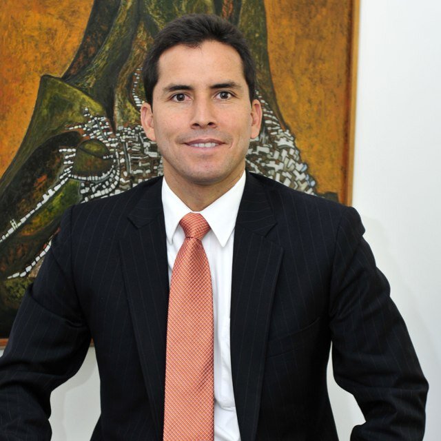 Cloud Manager at IBM Peru. Apasionado por mi familia, la musica, tecnología y el futbol.