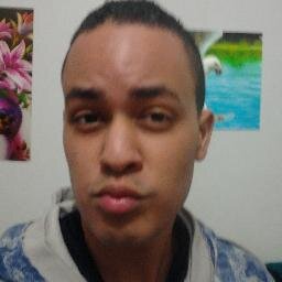 Stay Strong always †
 Dono do @BoyGlitter_ sigo todos de volta .